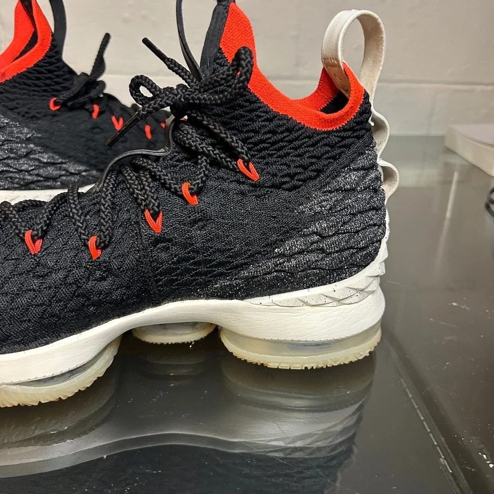 NIKE LEBRON 15 XV - BRIGHT CRIMSON WHITE BLACK